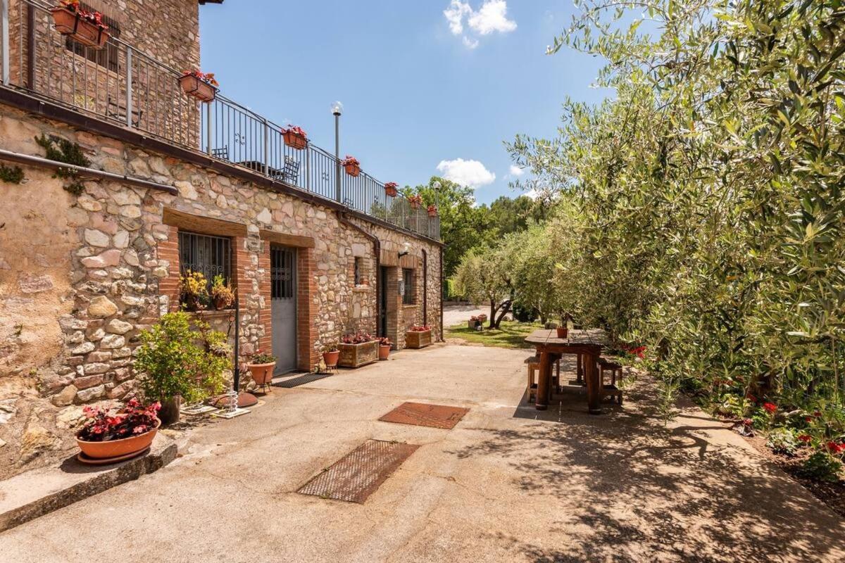 Il Castello Di Perchia Aparthotel Crocemaroggia Luaran gambar