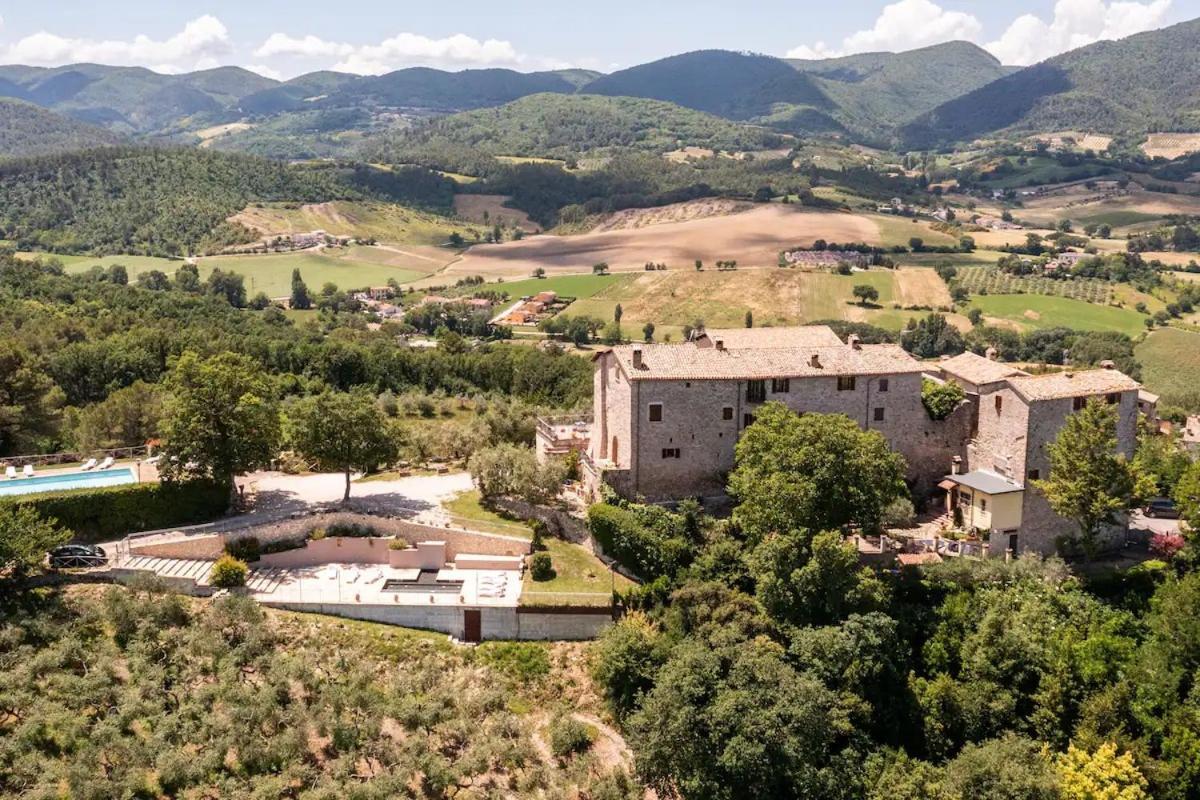 Il Castello Di Perchia Aparthotel Crocemaroggia Luaran gambar