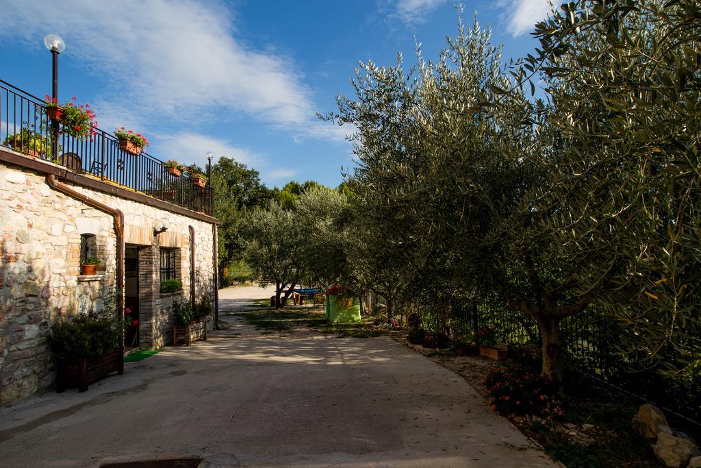 Il Castello Di Perchia Aparthotel Crocemaroggia Luaran gambar