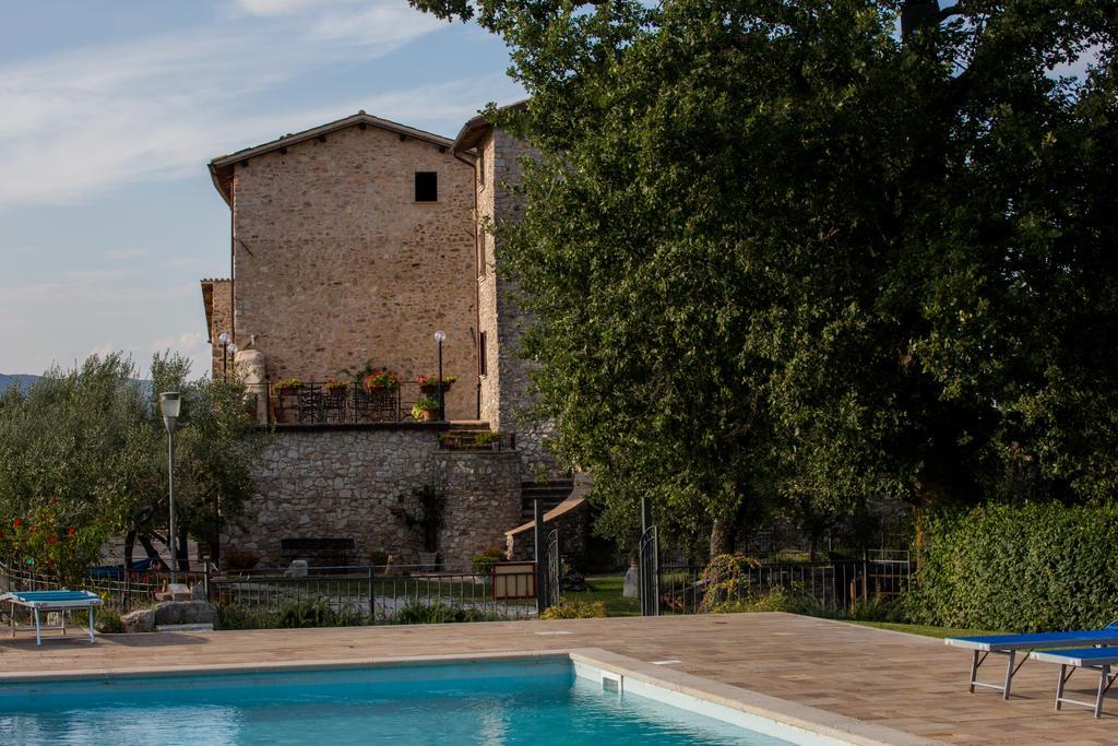 Il Castello Di Perchia Aparthotel Crocemaroggia Luaran gambar