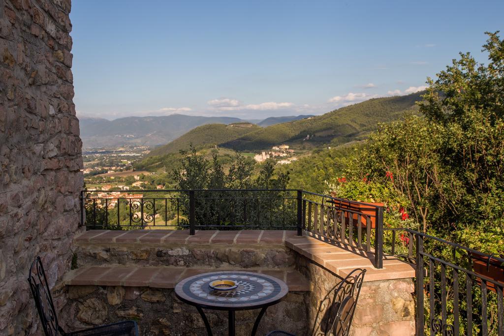 Il Castello Di Perchia Aparthotel Crocemaroggia Luaran gambar