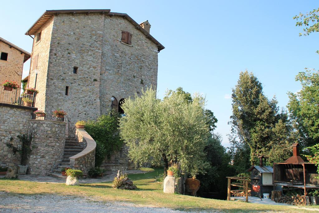 Il Castello Di Perchia Aparthotel Crocemaroggia Luaran gambar