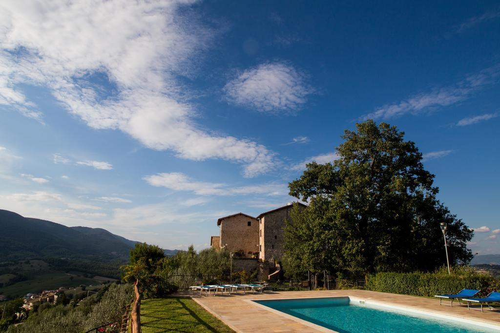 Il Castello Di Perchia Aparthotel Crocemaroggia Luaran gambar