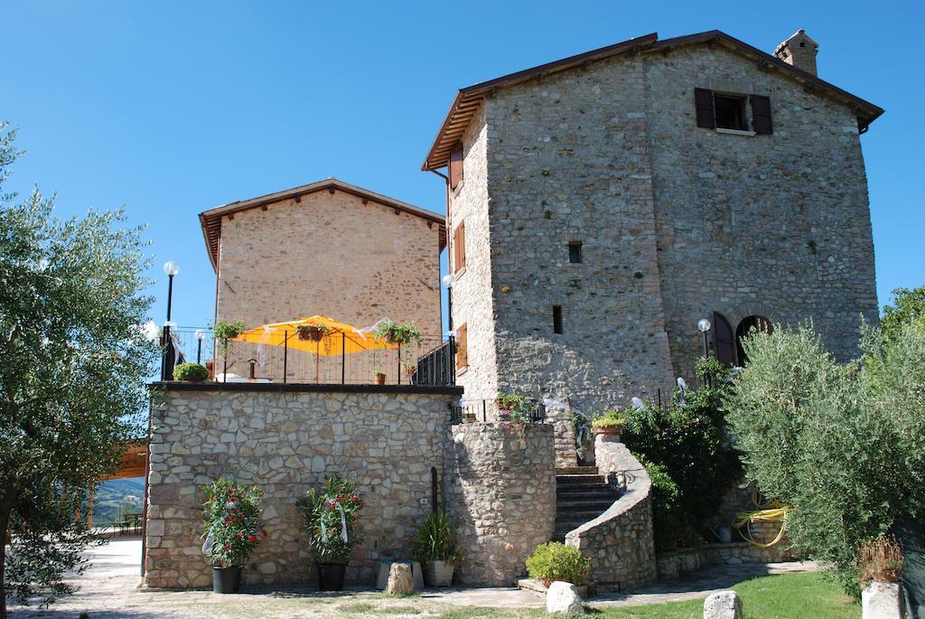 Il Castello Di Perchia Aparthotel Crocemaroggia Luaran gambar